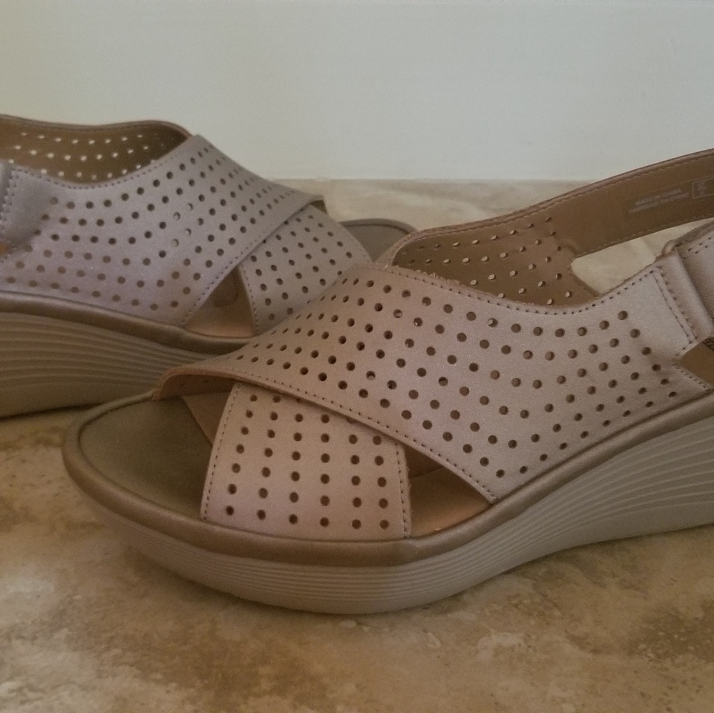 Clarks wedge Bronze Sandal